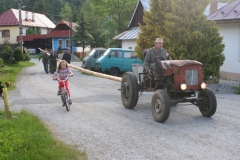 Stavanie_maja_20180518_03
